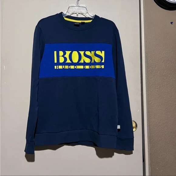 NWOT’s Hugo Boss Crewneck Sweatshirt Men’s Size Large